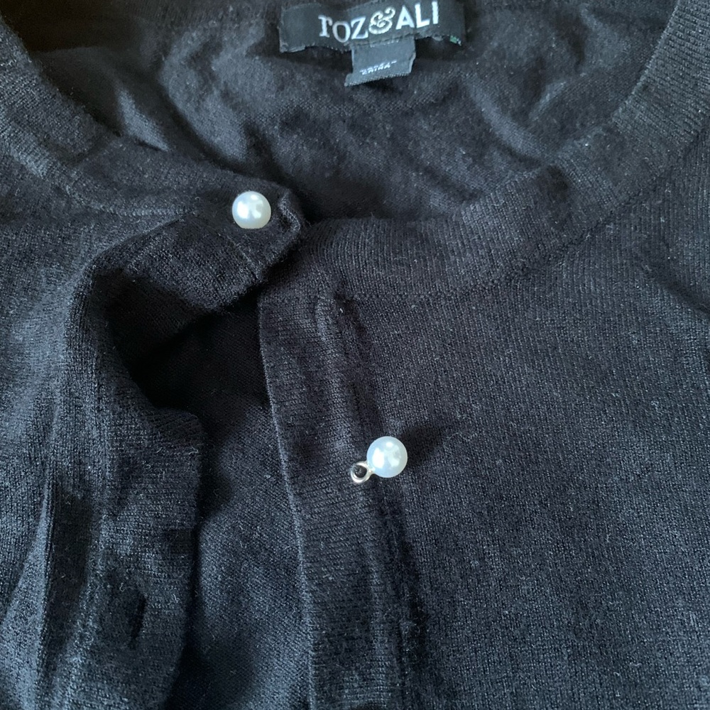Roz & Ali black crop XS sweater